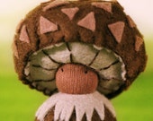 Mushroom Miniature Felt Plushie / Bilo /green/ brown