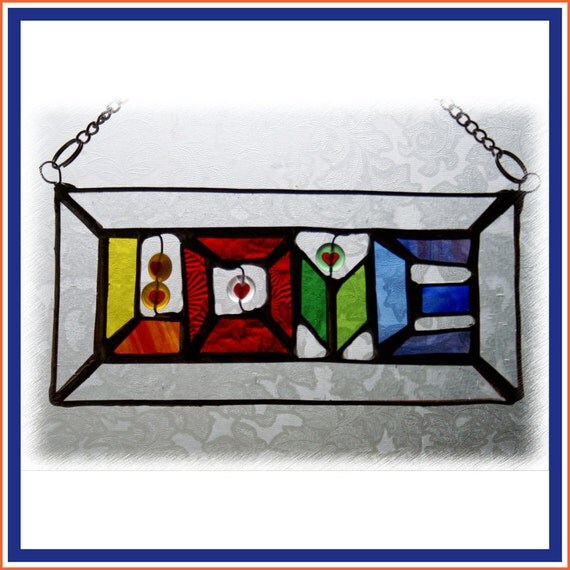 Love Plaque in Rainbow Coloursi Suncatcher Stained von joysofglass