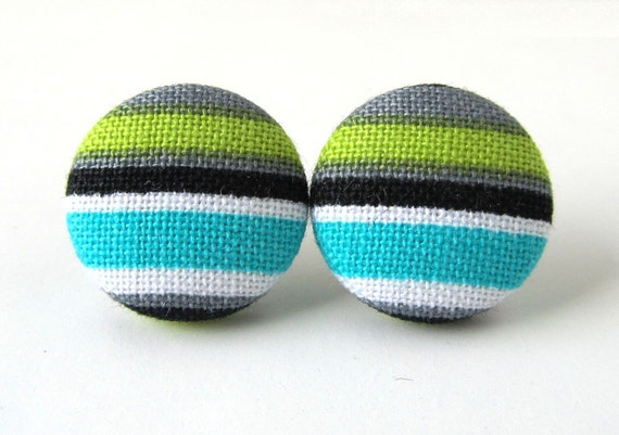White green blue black gray grey button earrings von KooKooCraft