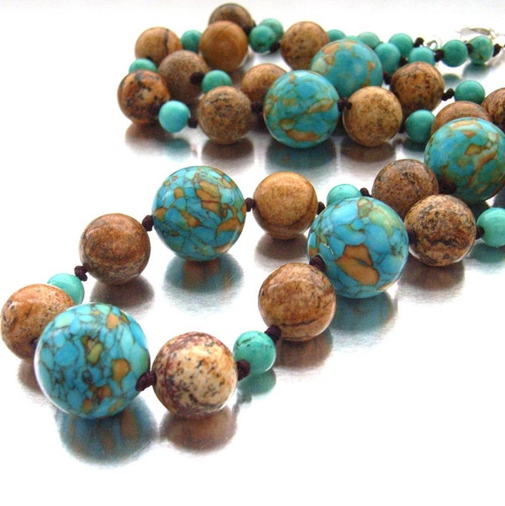 Beaded gemstone necklace blue brown von BlueForestJewellery auf Etsy