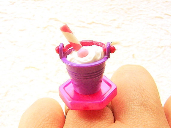 Kawaii Food Ring Cake Candy Ice Cream Sundae von SouZouCreations