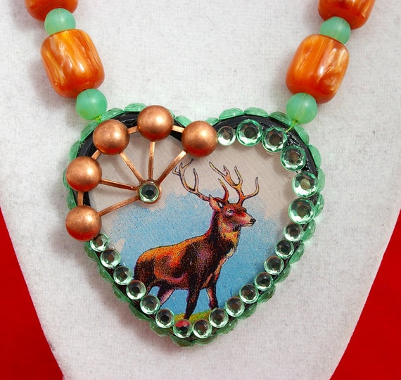 Retro elk necklace heart green brown rockabilly von whiskeydarling