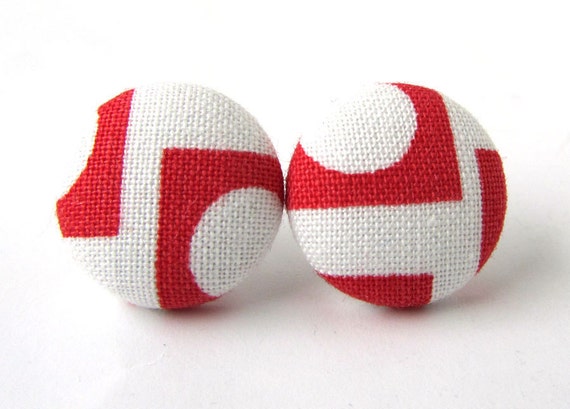 Stud earrings red button white funky geometrical von KooKooCraft