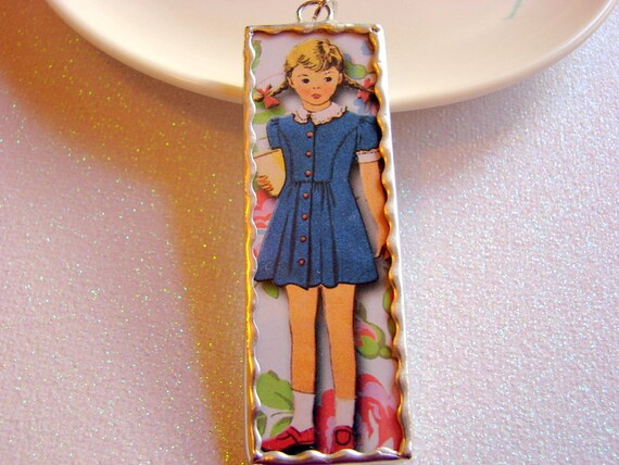 Soldered Glass Art Pendant Little Girl in a Blue von mimiandlucy